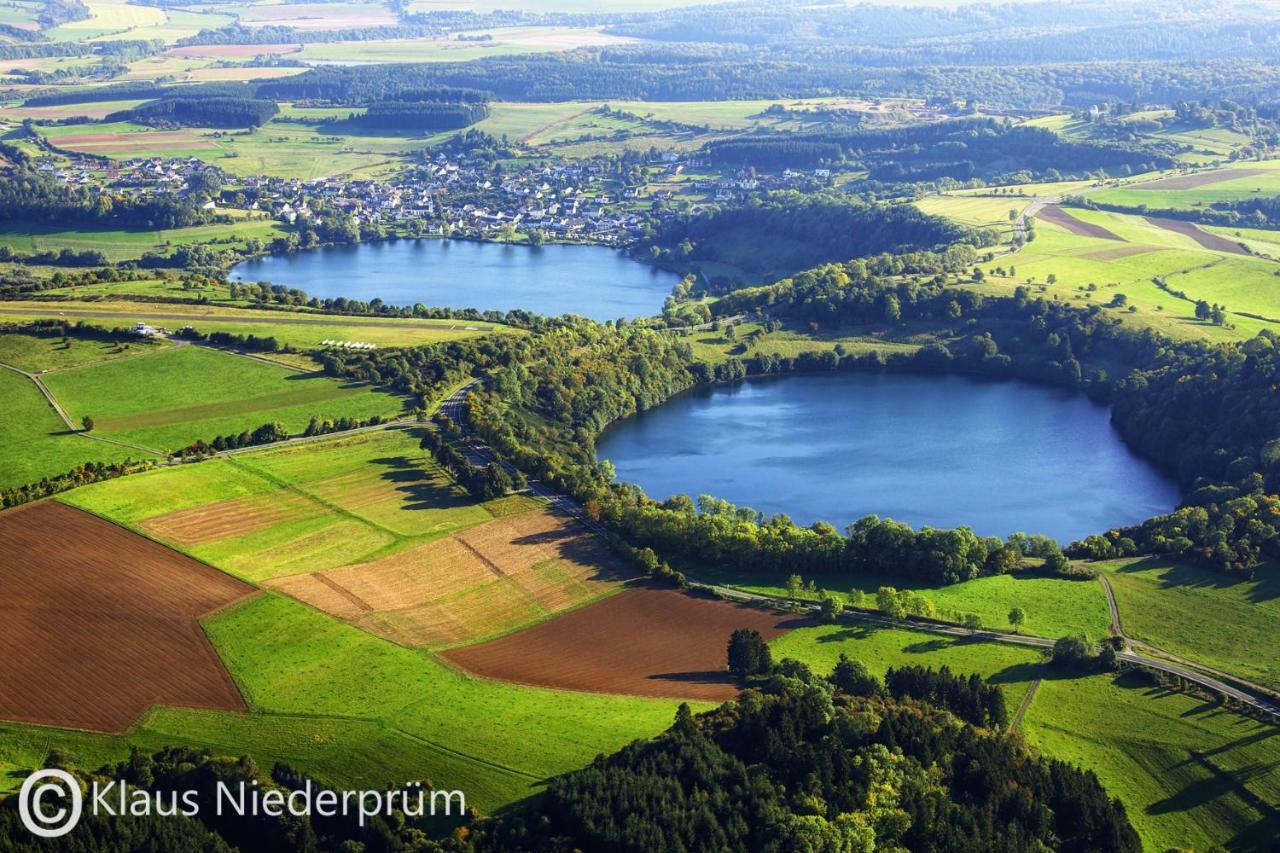 Ferienwohnung Welcome Mit Seeblick Schalkenmehren Exterior foto